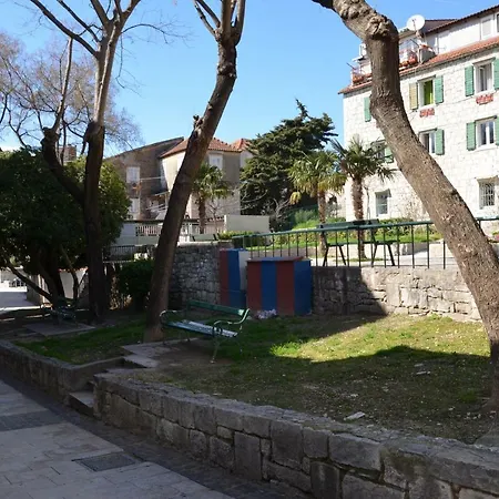 Apartments Dida Daire