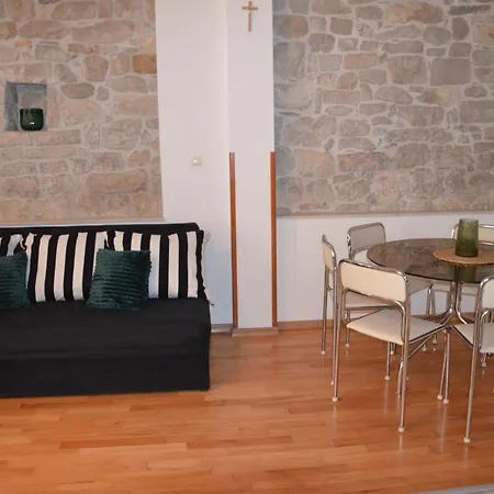 迪达公寓 * 斯普利特