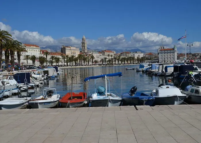 아파트 Apartments Dida